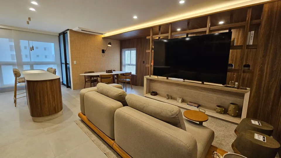 Living integrado do apartamento decorado de 83 m² no Signature Royal Park